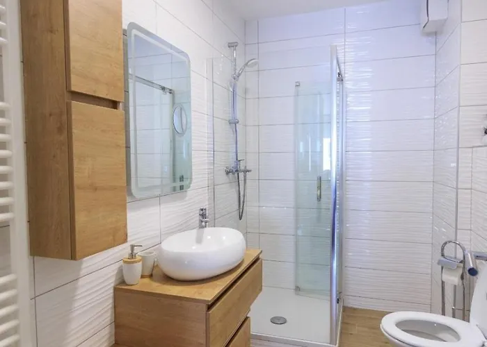 Appartement With Parking Space - 23525 *